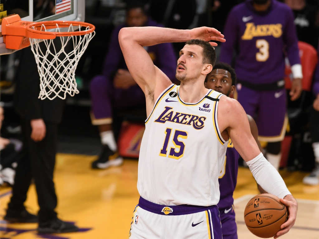 防守反击范 防守反击范